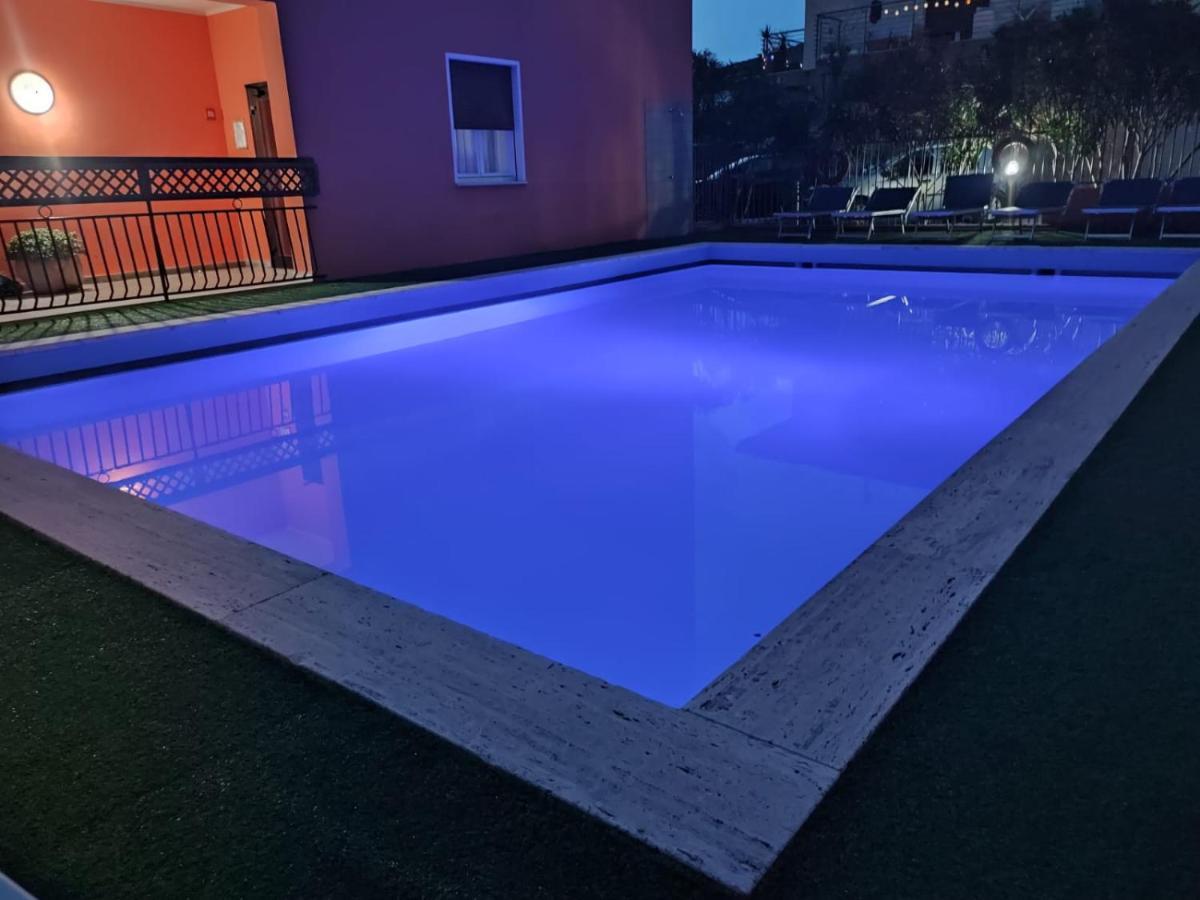 Albergo Villa Mimosa Torbole Sul Garda Екстериор снимка